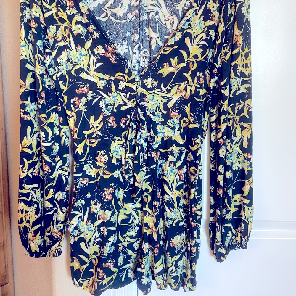 Jessica Simpson Romper. Size medium